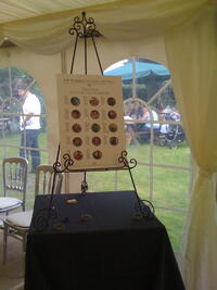 Black Easel Black Easel